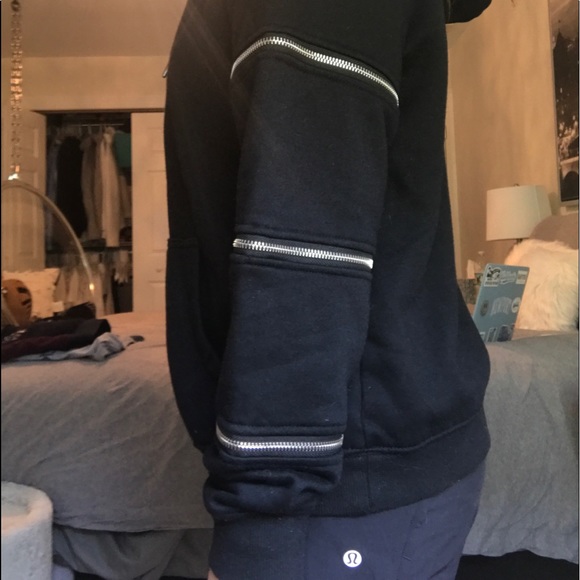LF Black Hoodie With Zipper Sleeves - Picture 5 of 6